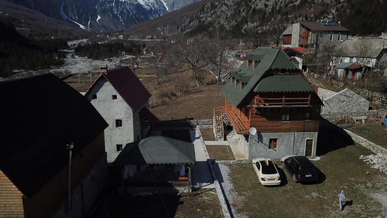 Bujtina Vellezerit Grrela Hotel Theth Exterior photo